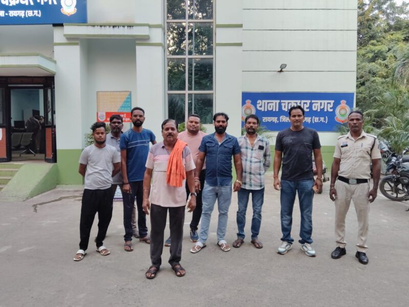 नवरात्रि से पहले पुलिस की चेतावनी और निगरानी कार्रवाई